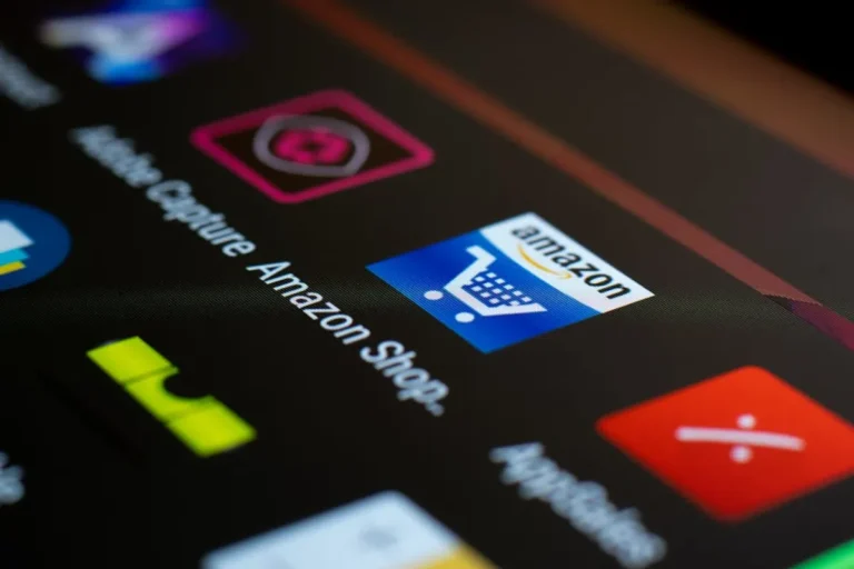Common Online Scams and How to Avoid Them