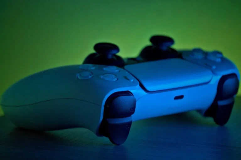 Consolemagazine Review: What It Is, Features, Safety, and Alternatives