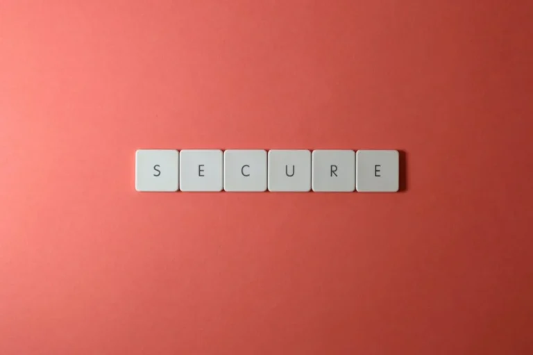 How security-conscious users can make sense of voomixi.com