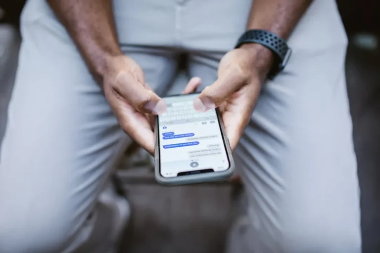 How to Secure Messaging Apps