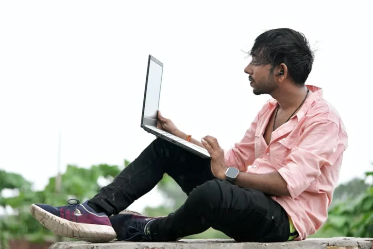 Sadshayarihindi Review: What It Is, Features, Safety, and Alternatives